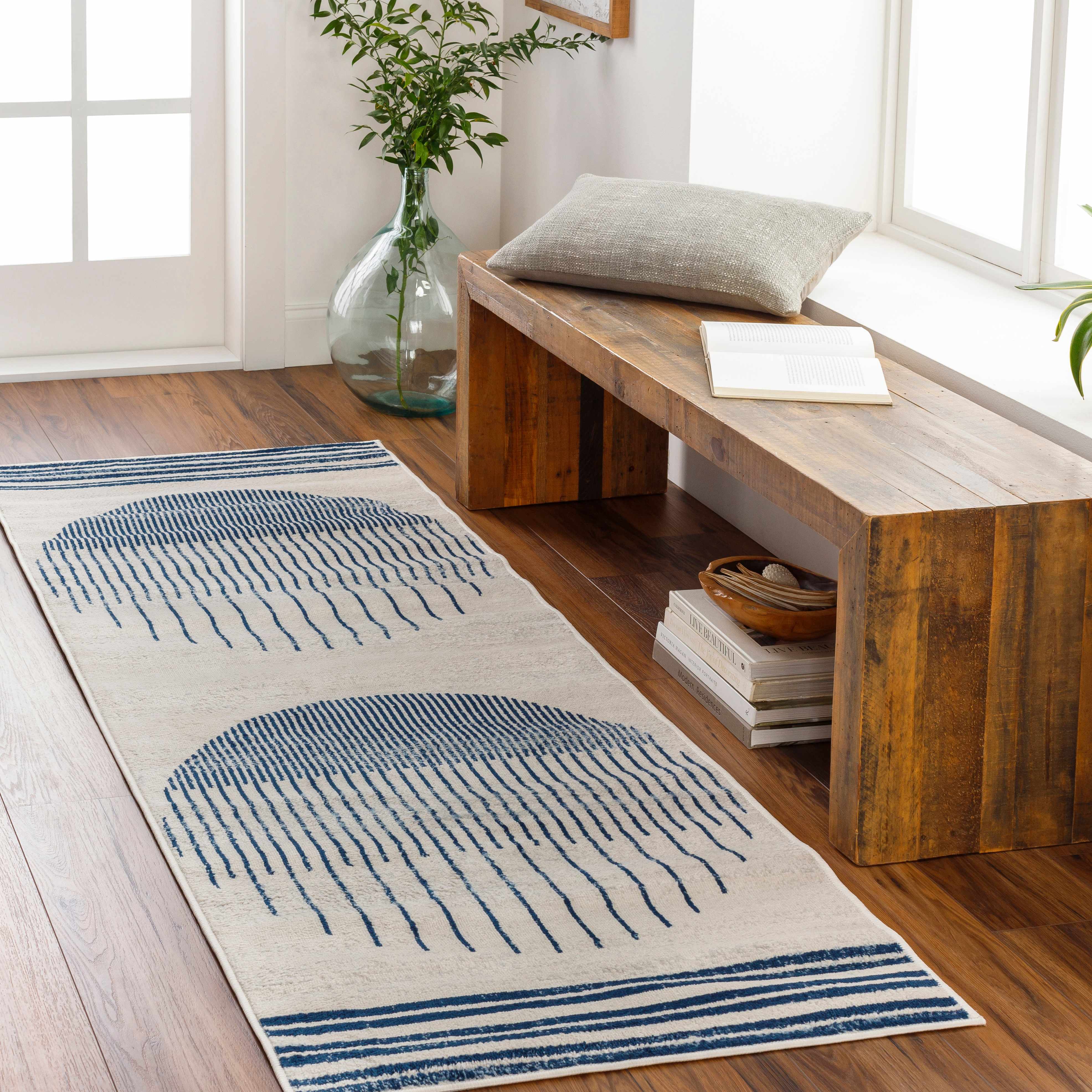 Geometrischer Angus-Teppich in Blau und Wei&szlig;