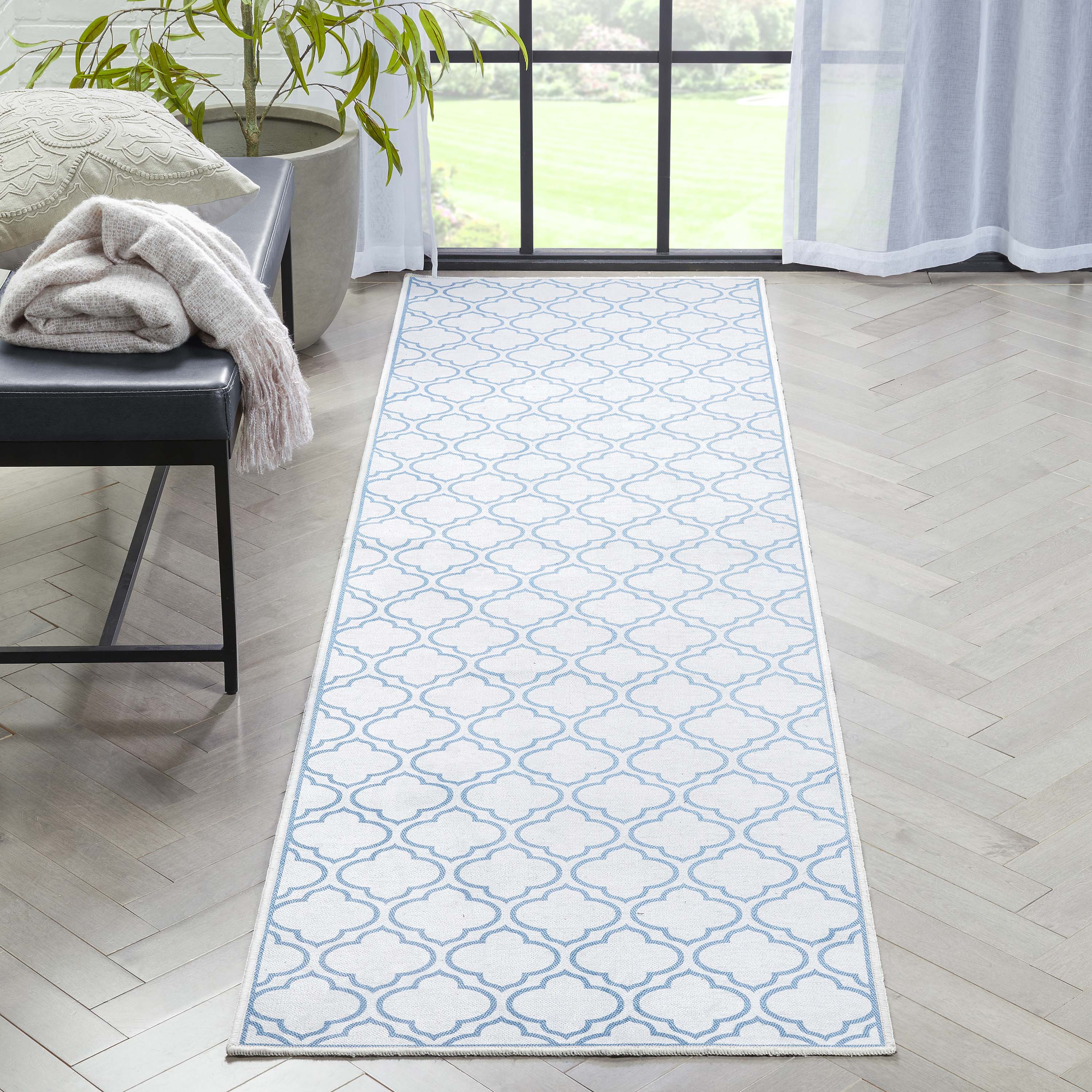 Lattice Marokkanischer Spalier-Teppich aus Elfenbein und Hellblau mit Flachgewebe