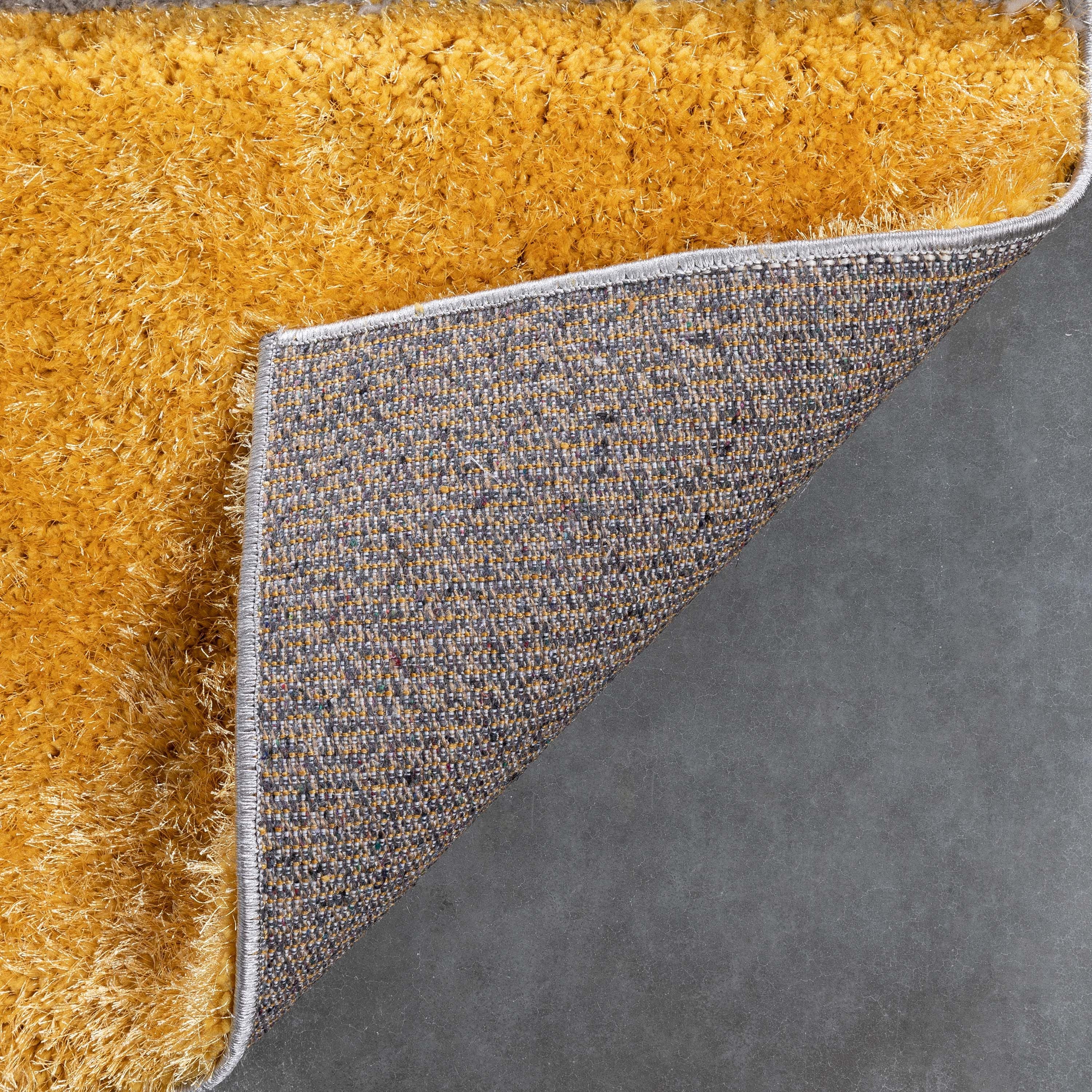 Escondido Gelber moderner geometrischer 3D-strukturierter Shag-Teppich von Chill Rugs