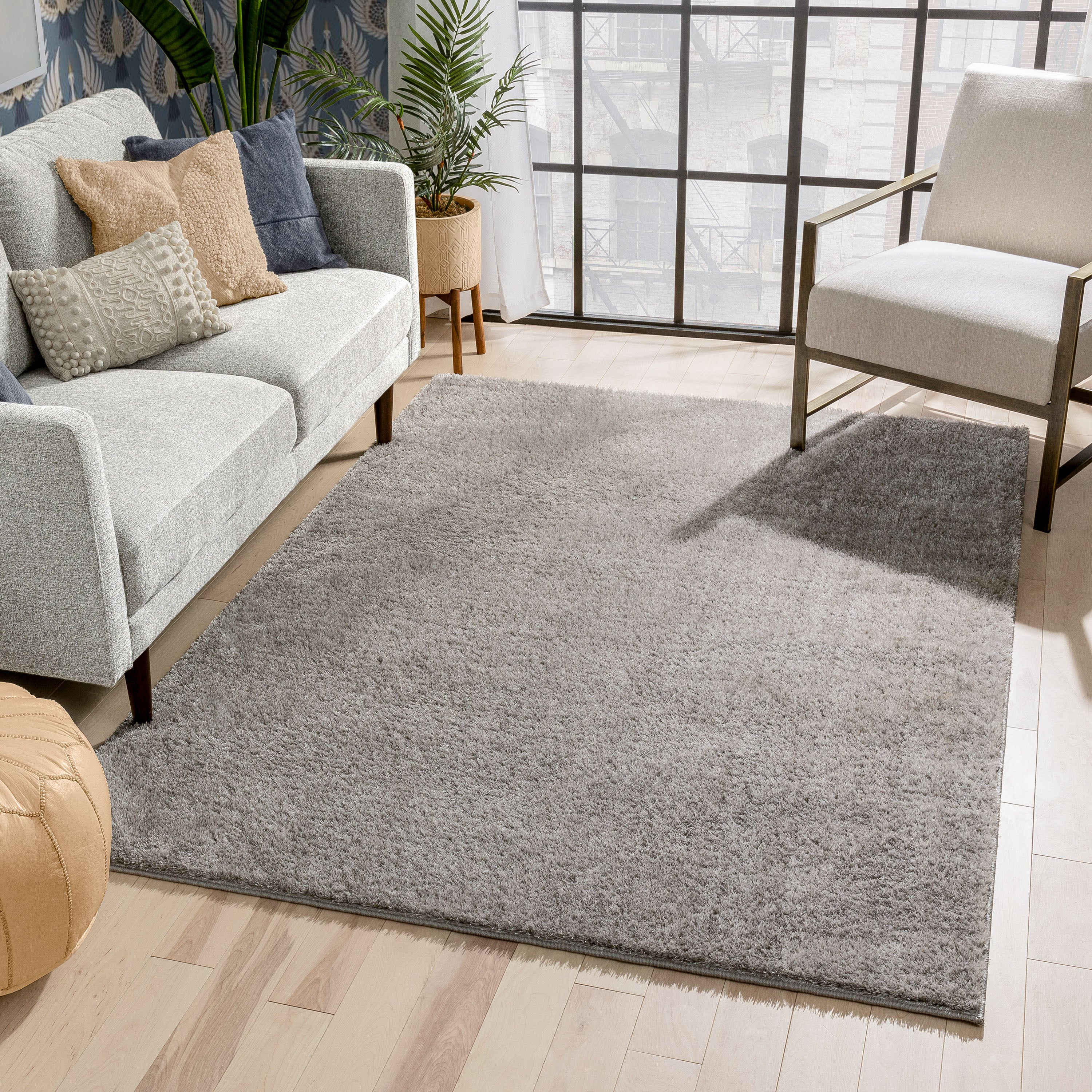 Chroma Glam Massiver, ultraweicher Shag-Teppich in Hellgrau mit mehreren Texturen und schimmerndem Flor