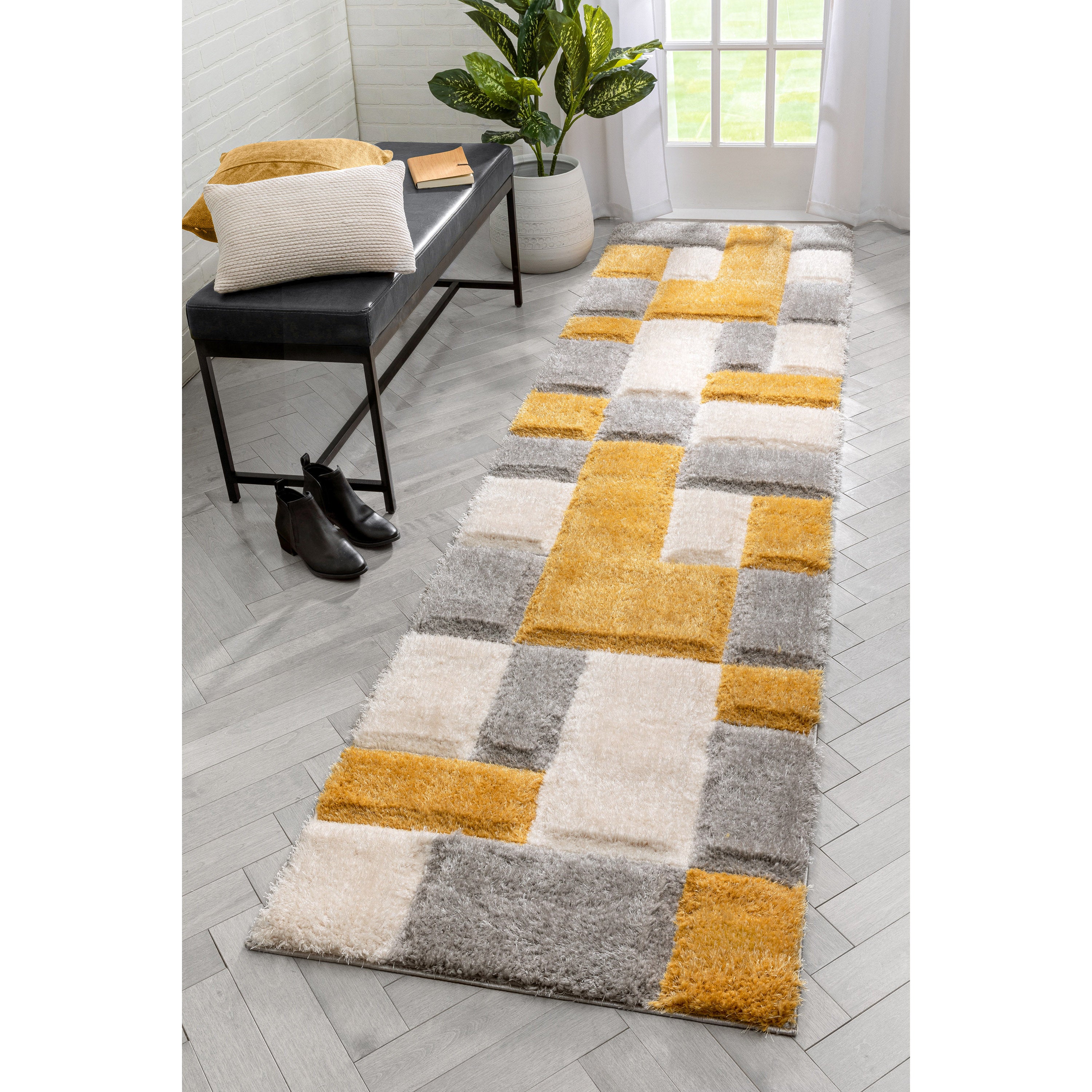 Escondido Gelber moderner geometrischer 3D-strukturierter Shag-Teppich von Chill Rugs