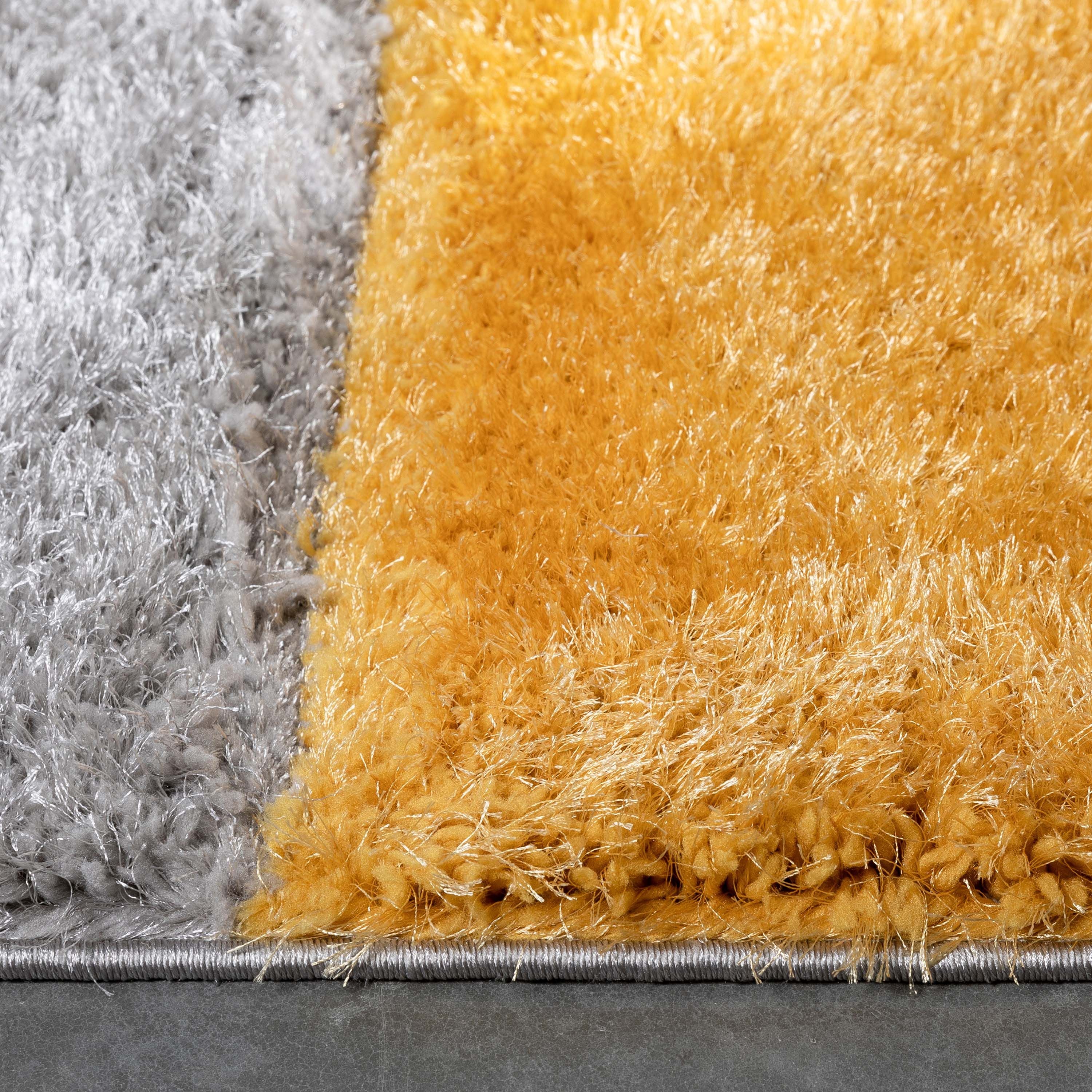 Escondido Gelber moderner geometrischer 3D-strukturierter Shag-Teppich von Chill Rugs