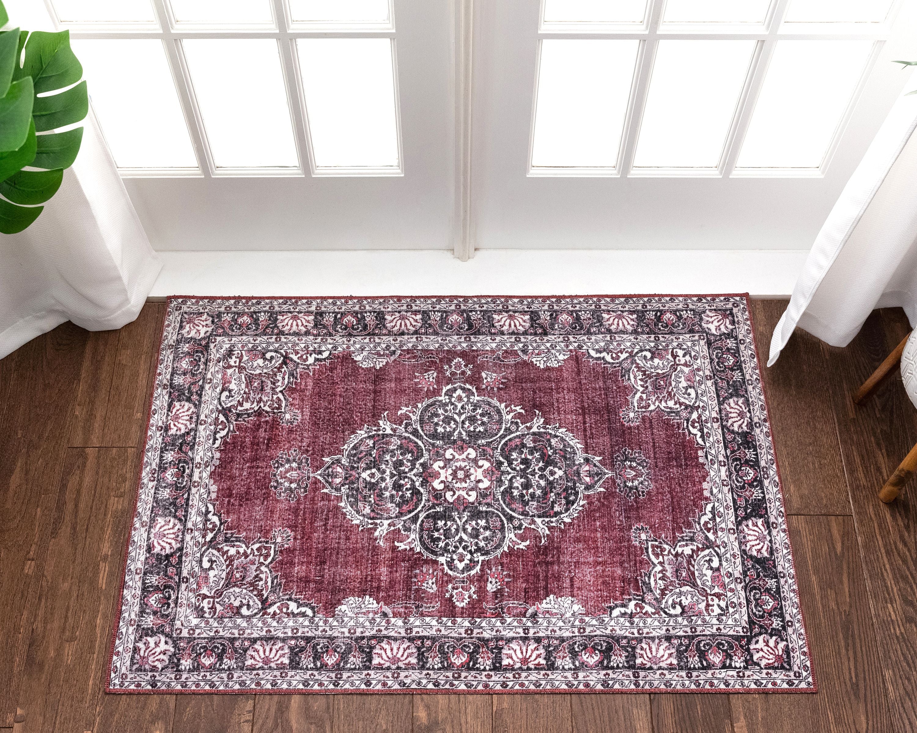Tarifa Vintage Bohemian Medaillon Roter maschinenwaschbarer Teppich von Chill Rugs