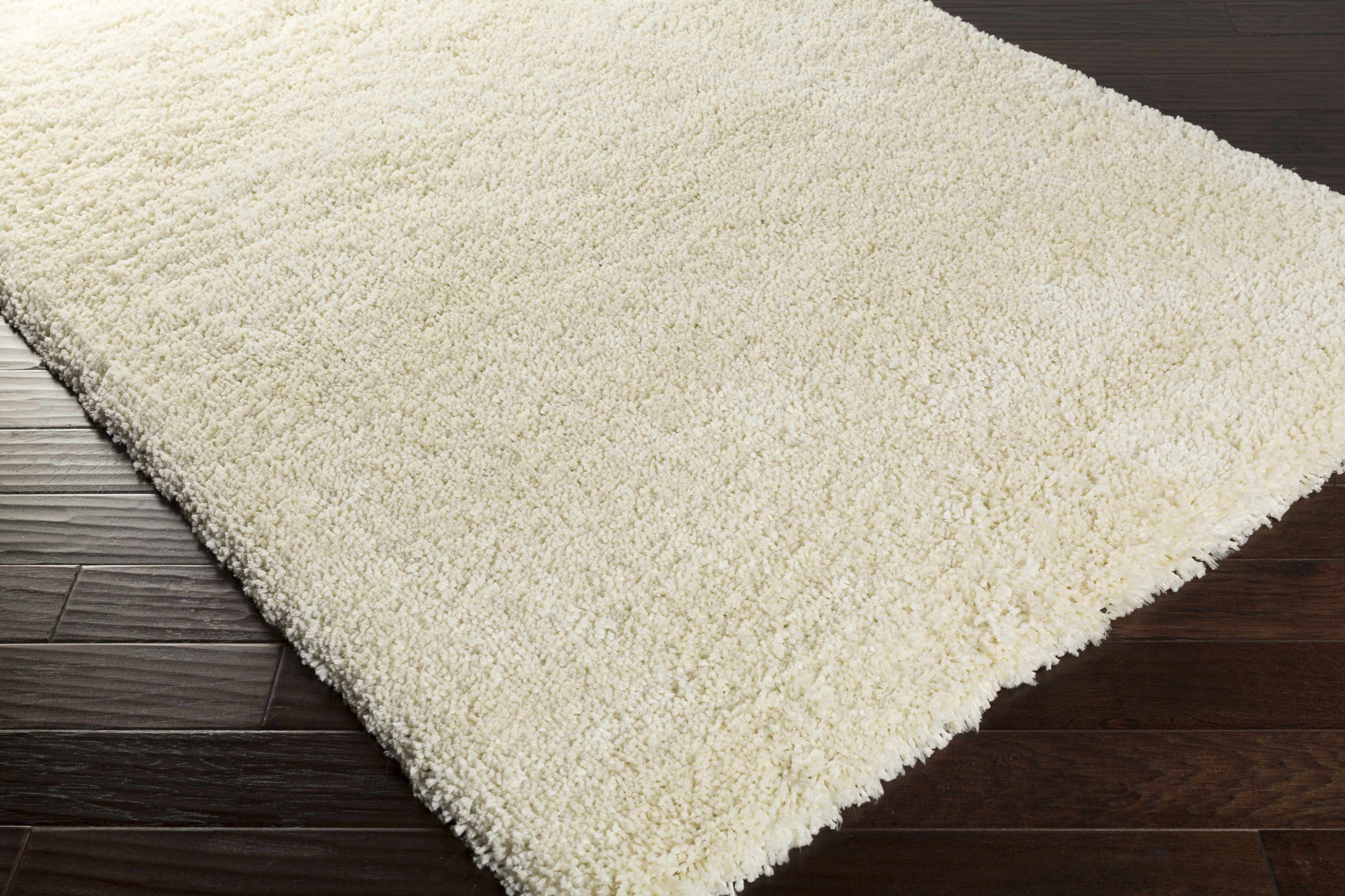 Tingly Solid White Shag Rug &ndash; Ausverkauf