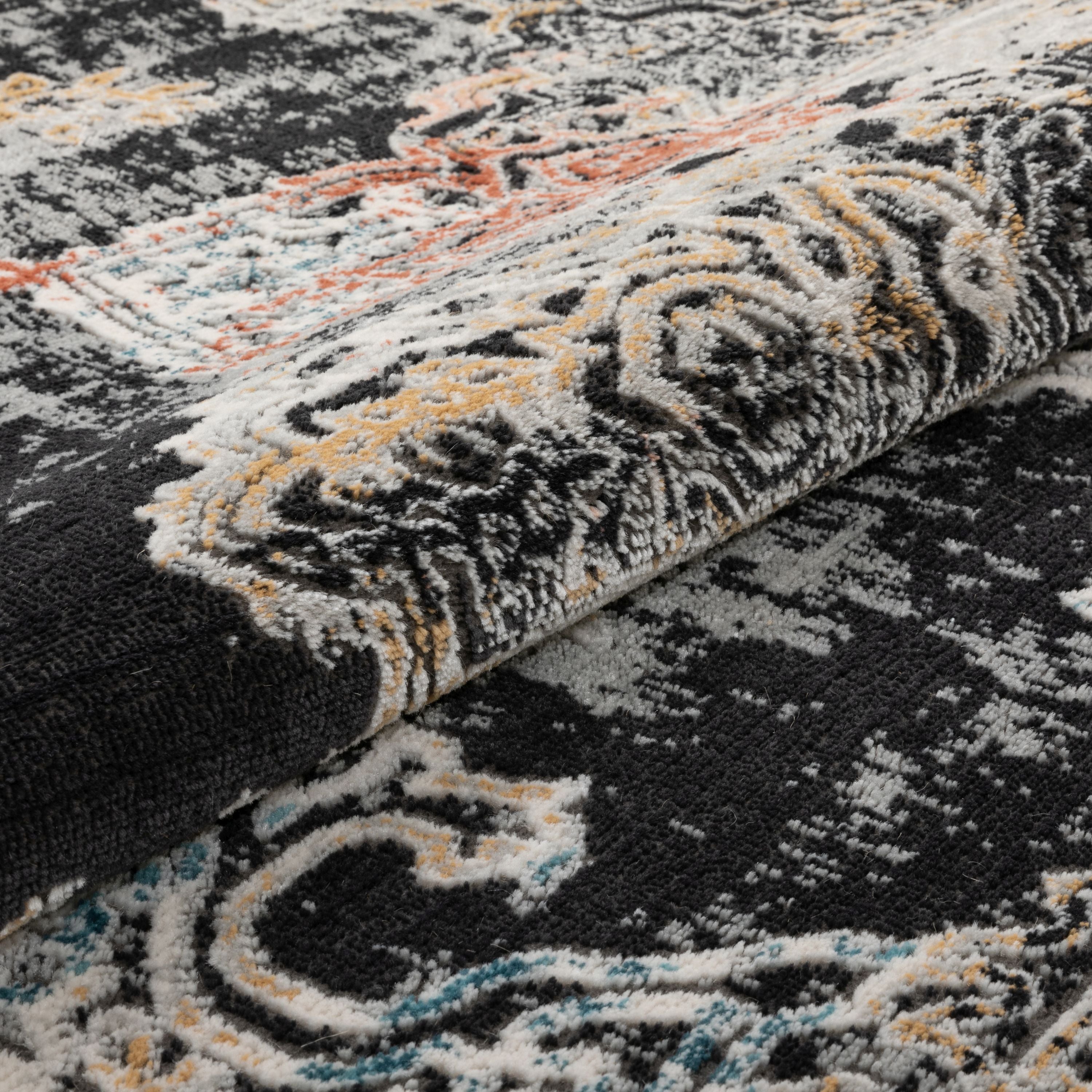 Maura Bohemian Vintage Medaillon orientalischer schwarzer Teppich