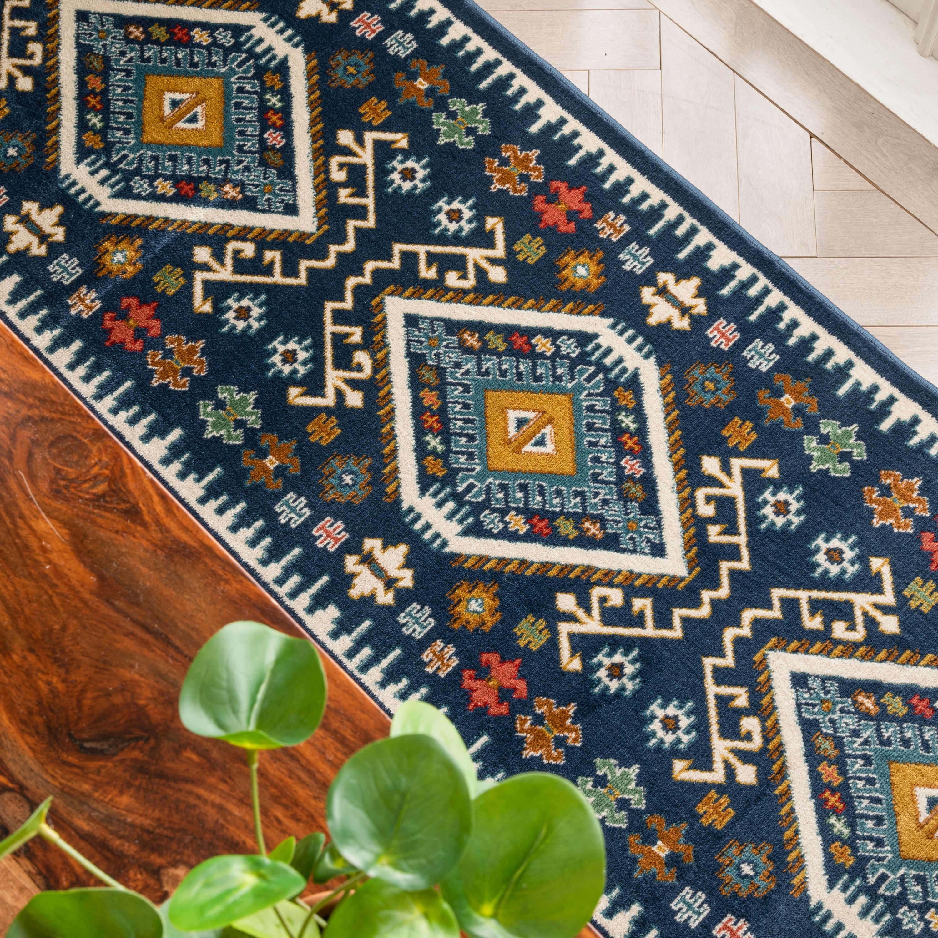 Ravia Southwestern Tribal Azteken-Teppich in b&ouml;hmischem Blau