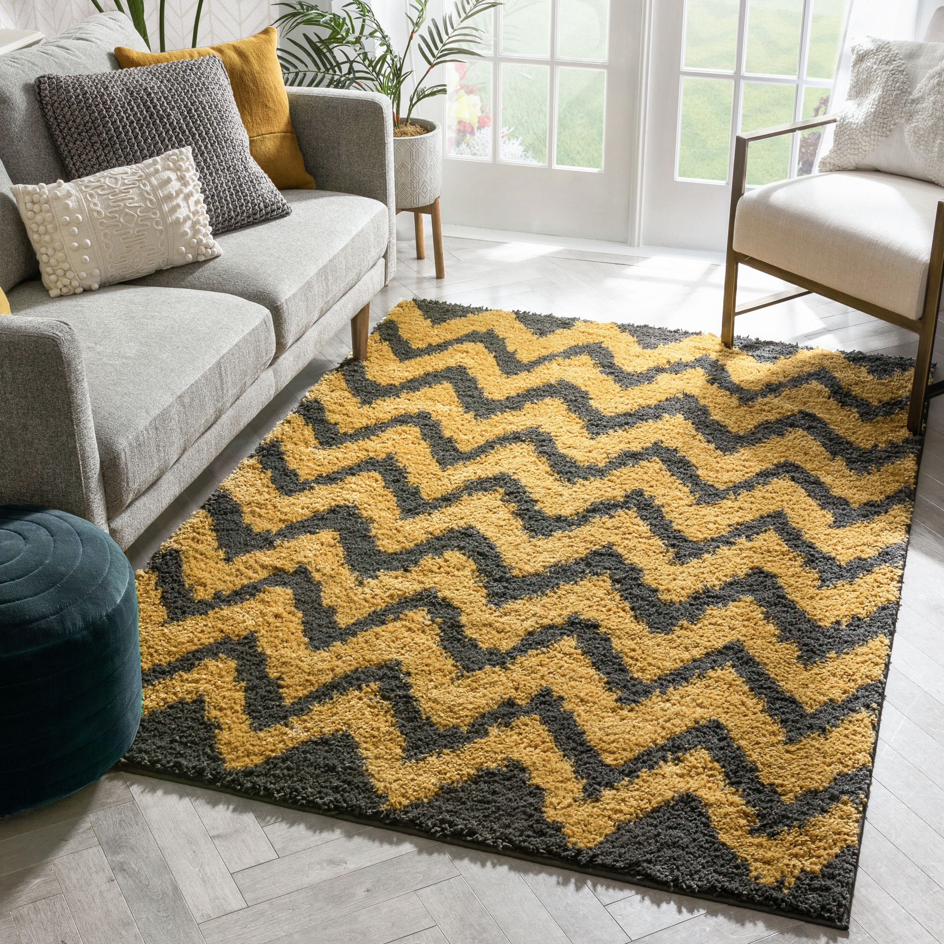 Moderner Teppich &bdquo;Passion Chevron Gold Grey&ldquo;.