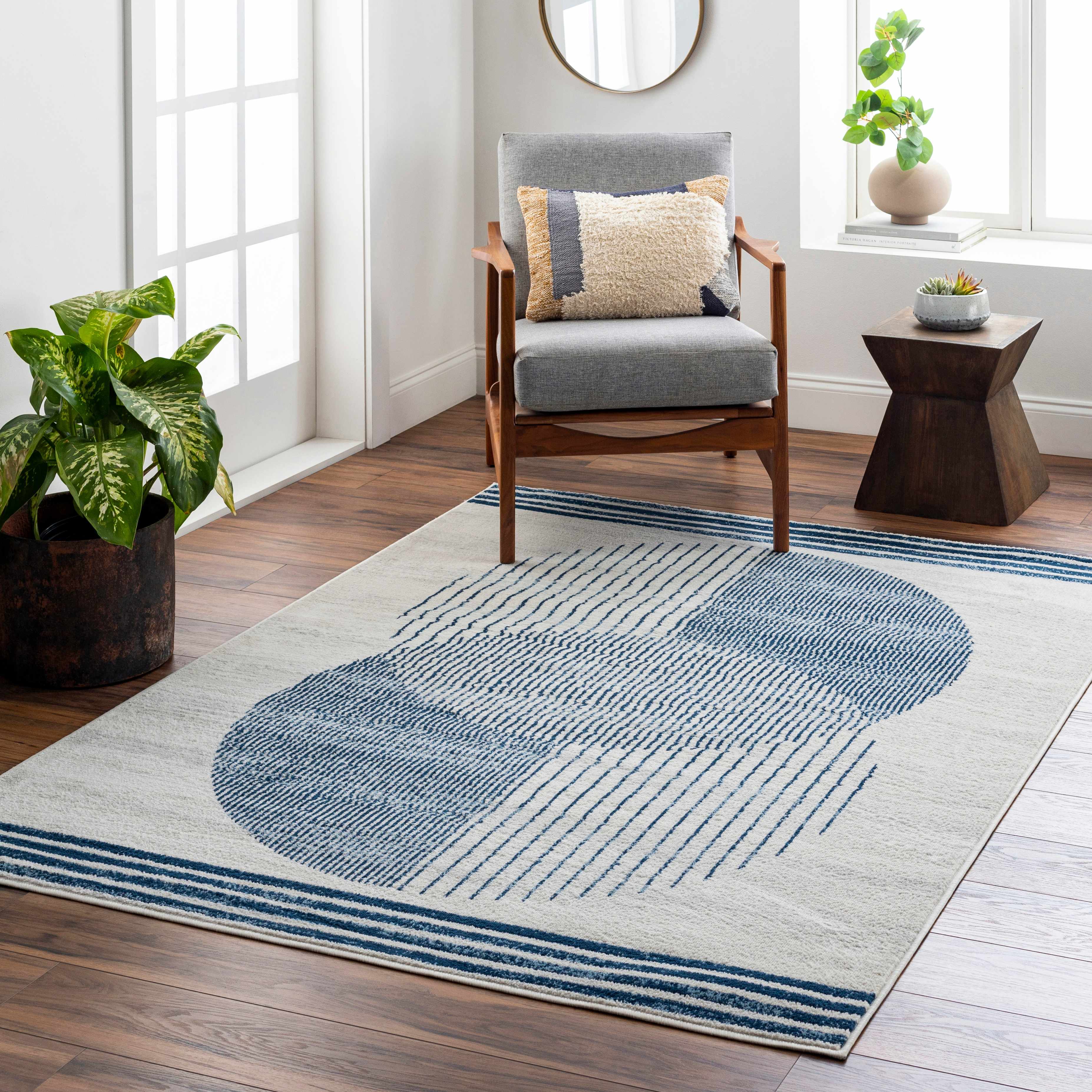 Geometrischer Zeke-Teppich in Wei&szlig; und Blau