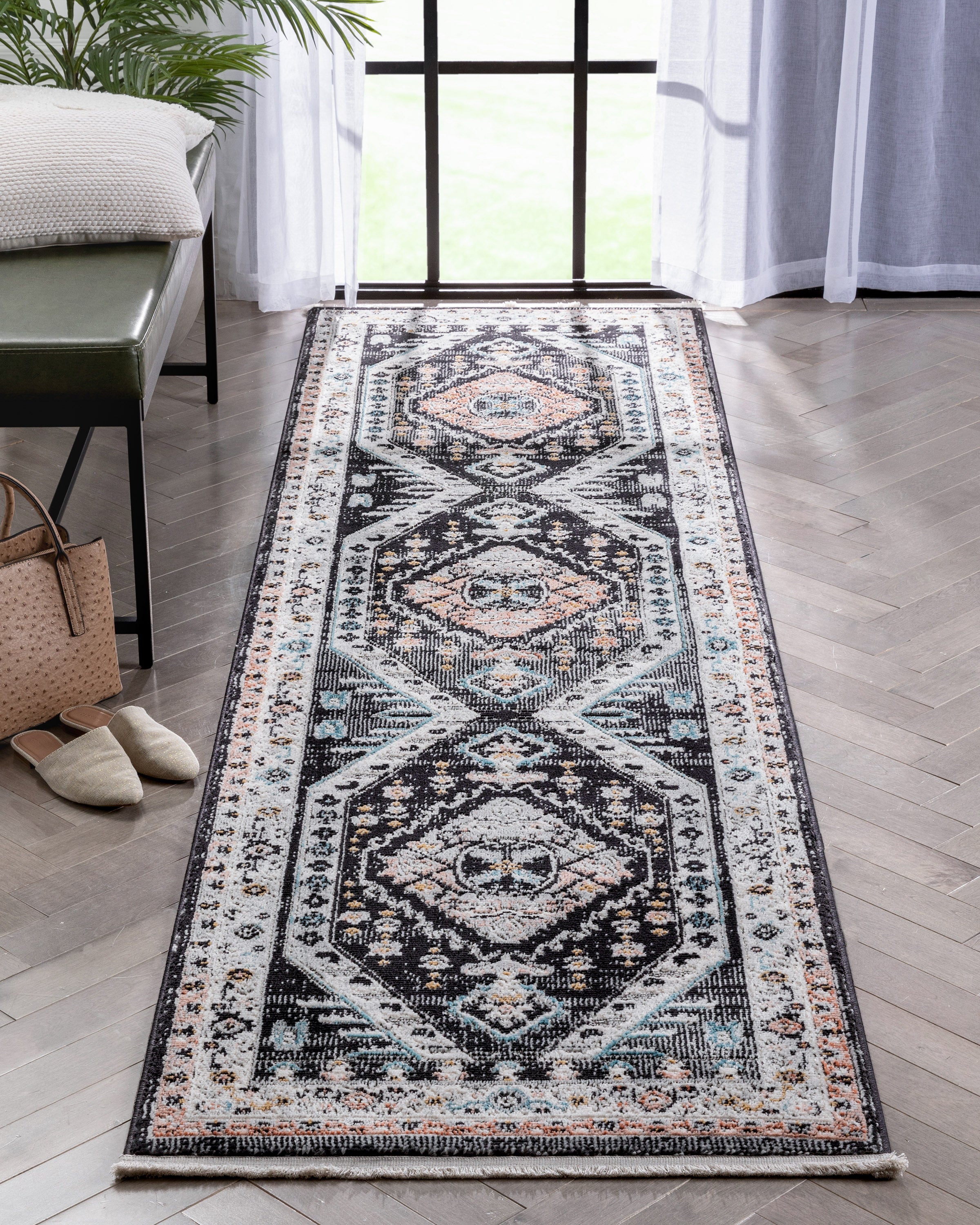 Julita Vintage Bohemian Aztec Tribal Schwarzer Teppich