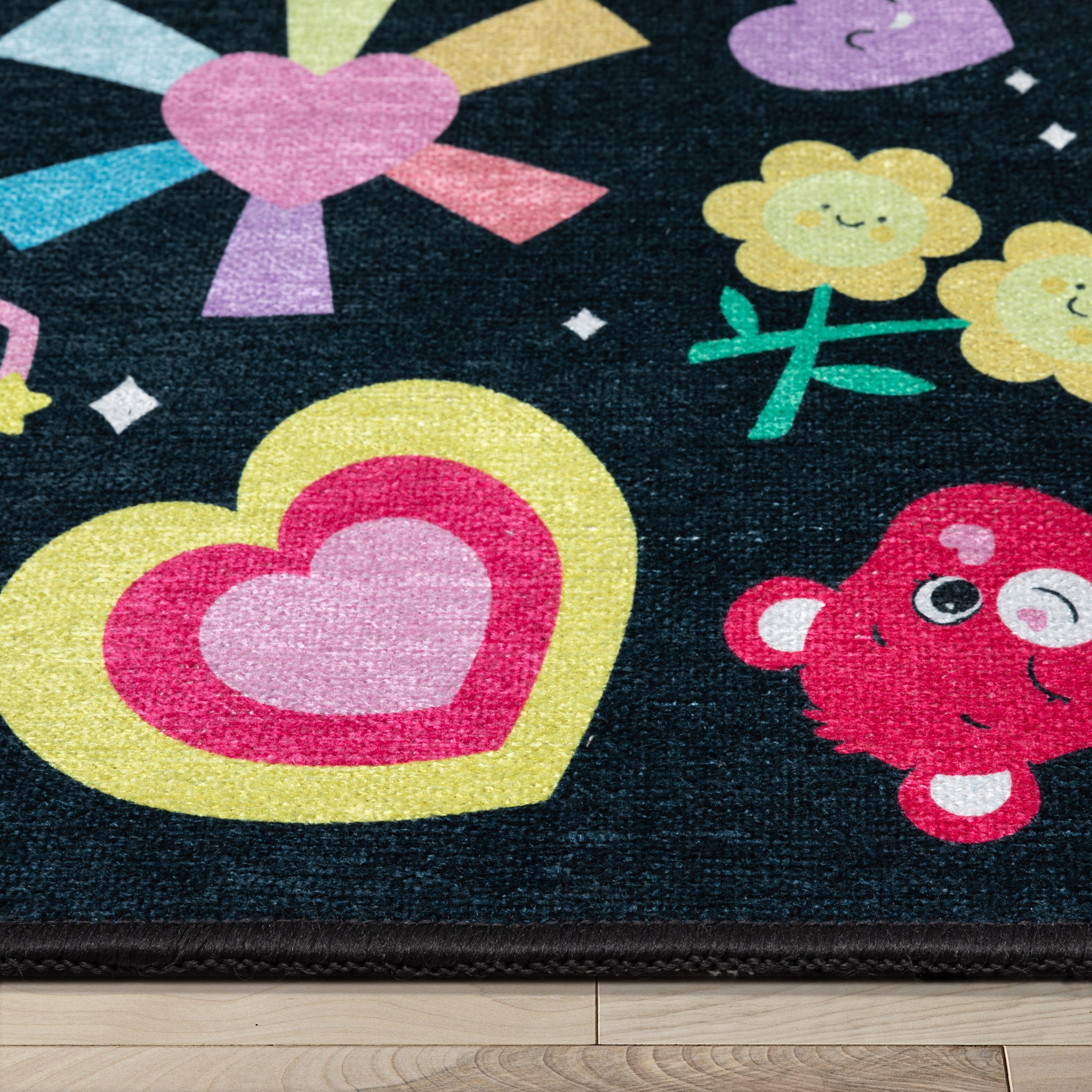 Care Bears Abzeichen und B&auml;ren schwarzer Teppich