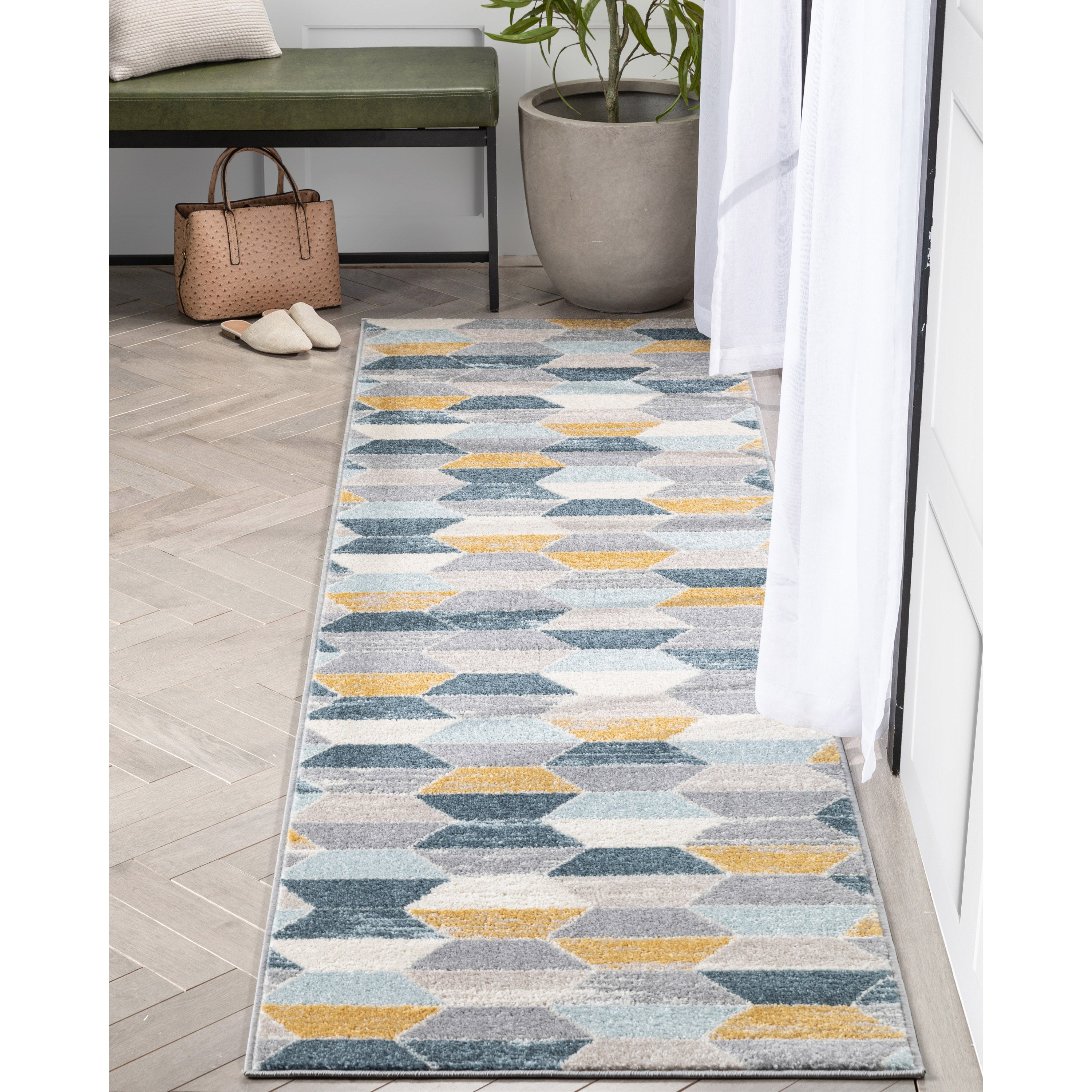 Moderner geometrischer Maddox-Teppich in Blau