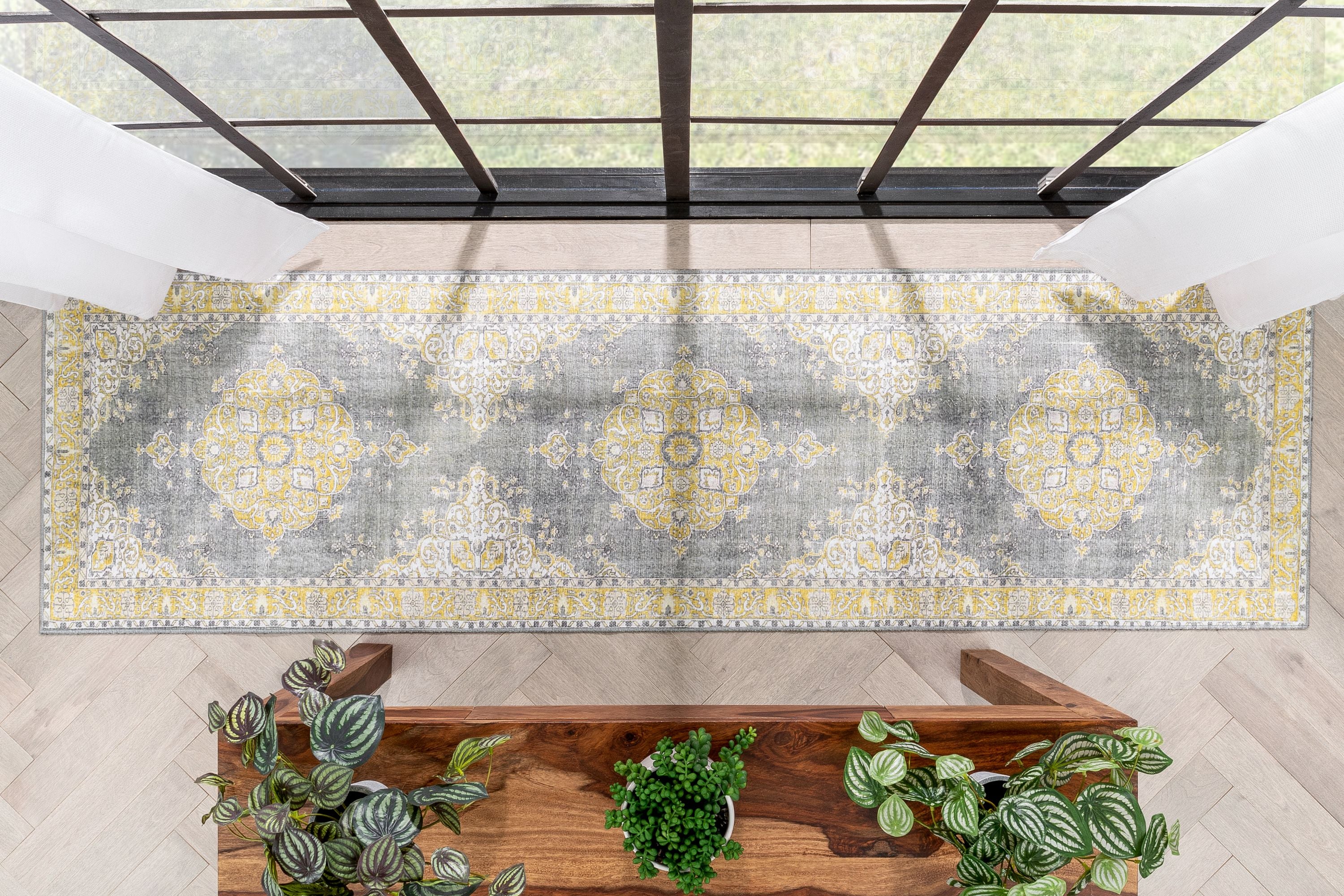 Tarifa Vintage Bohemian Medaillon Gelber, maschinenwaschbarer Teppich von Chill Rugs