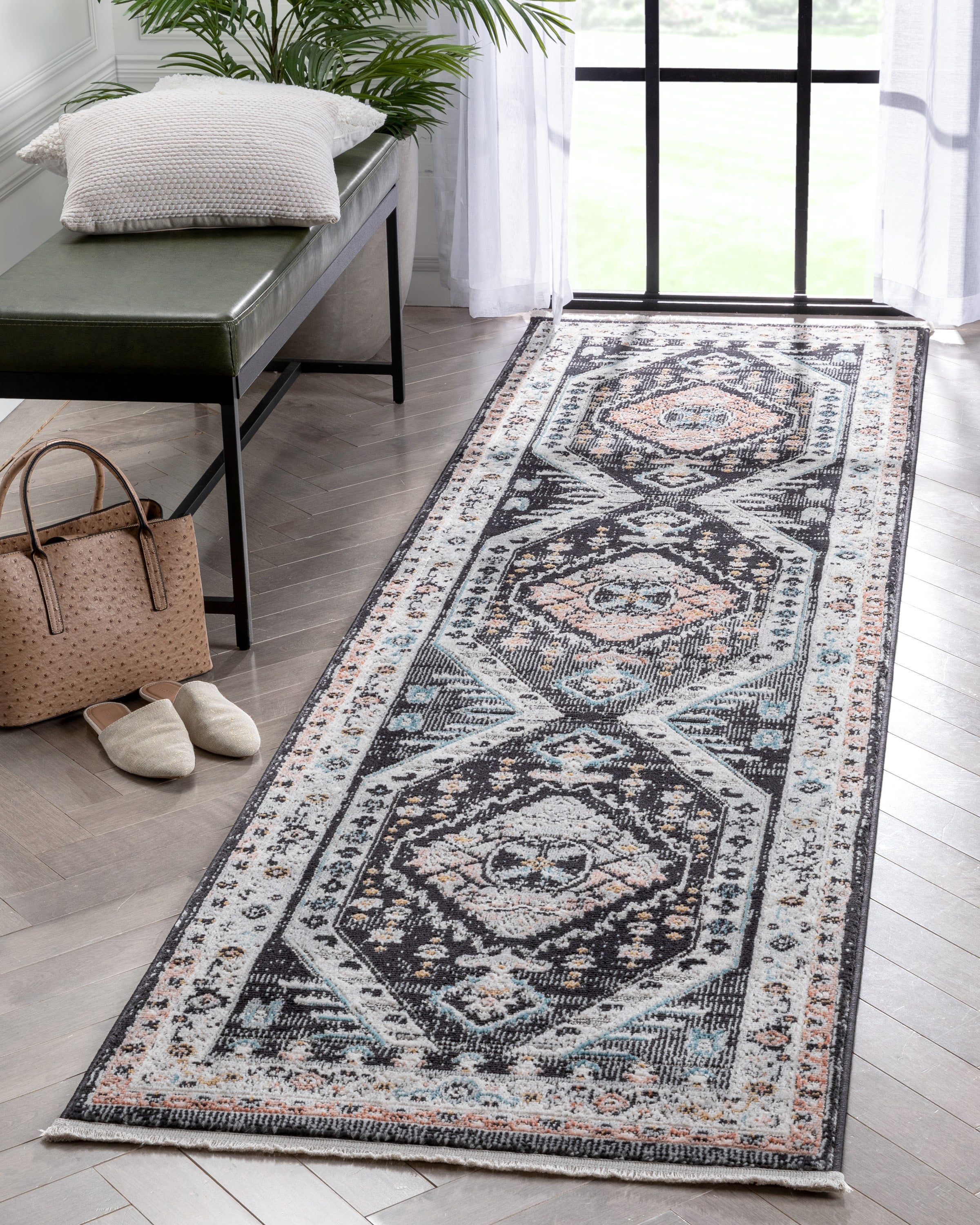 Julita Vintage Bohemian Aztec Tribal Schwarzer Teppich