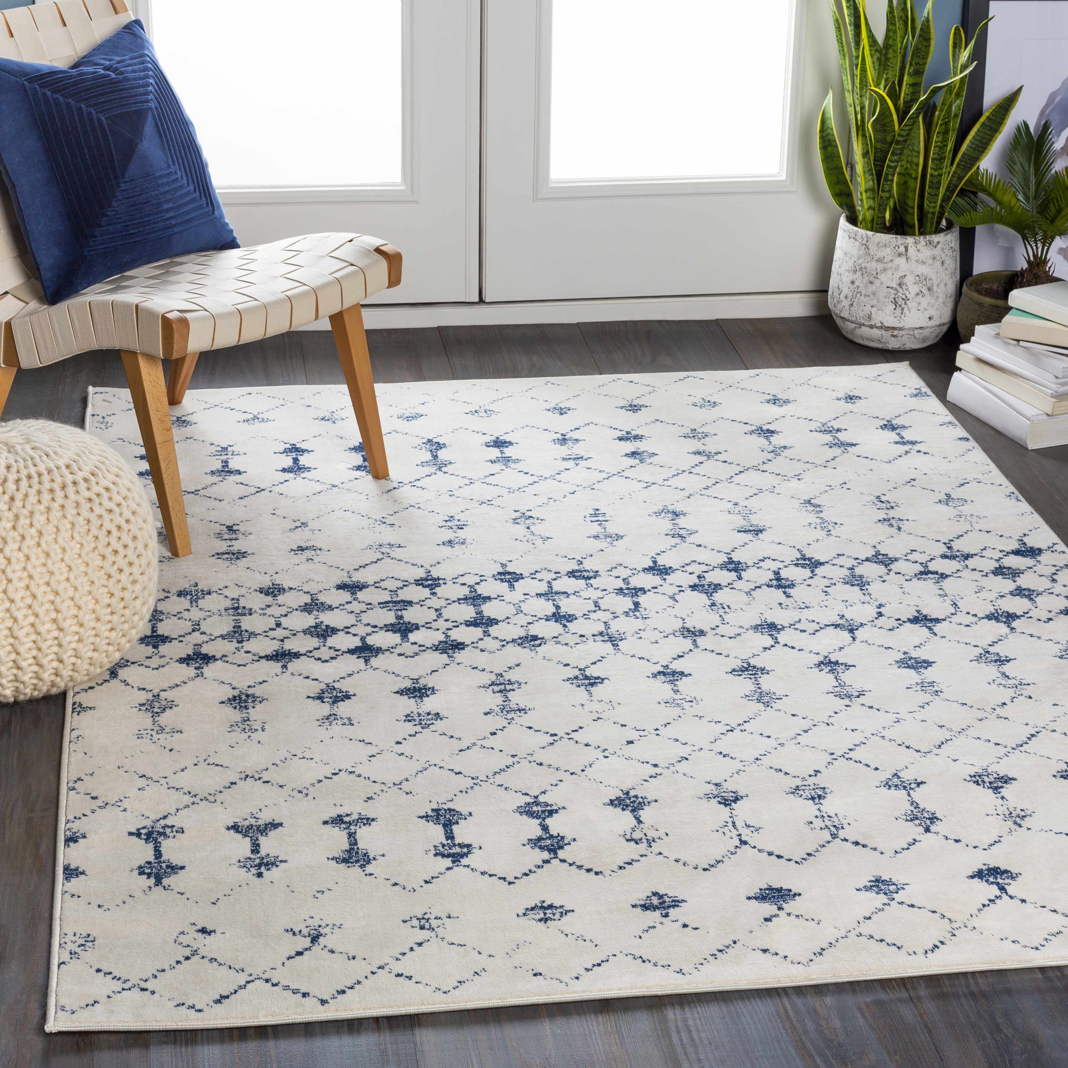 Cowaramup 7x9 Wei&szlig;/Blauer Gitterteppich &ndash; Ausverkauf