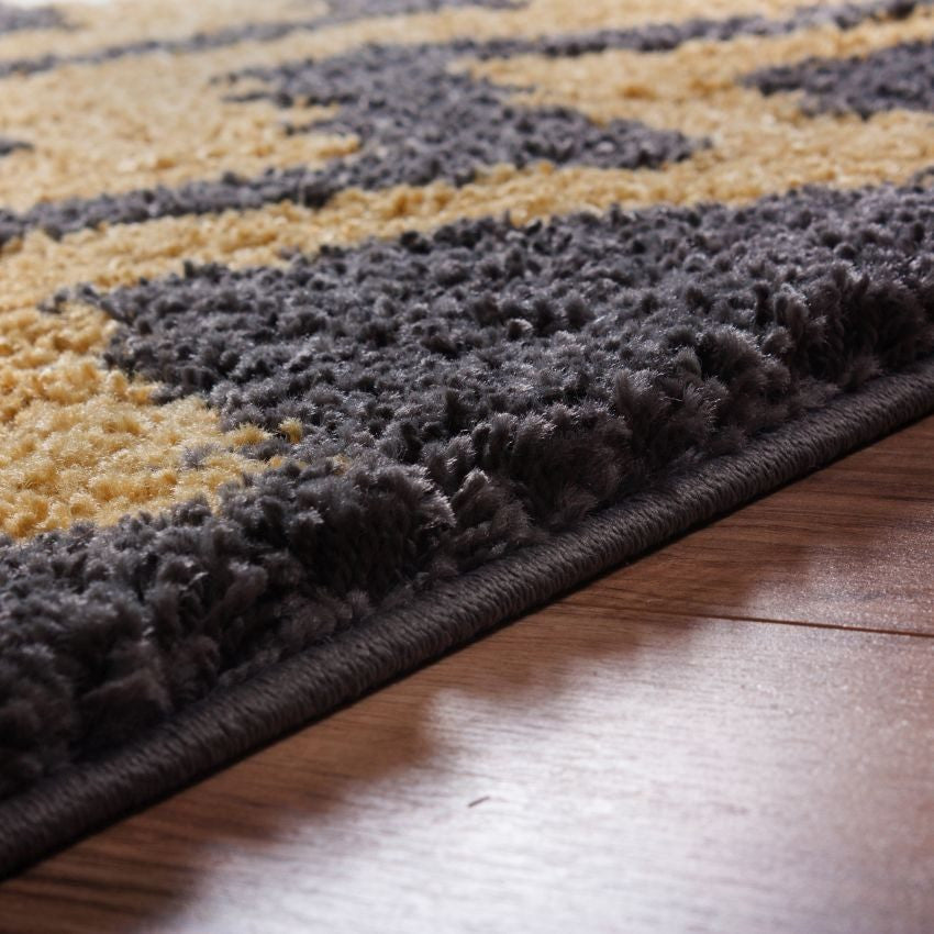 Moderner Teppich &bdquo;Passion Chevron Gold Grey&ldquo;.