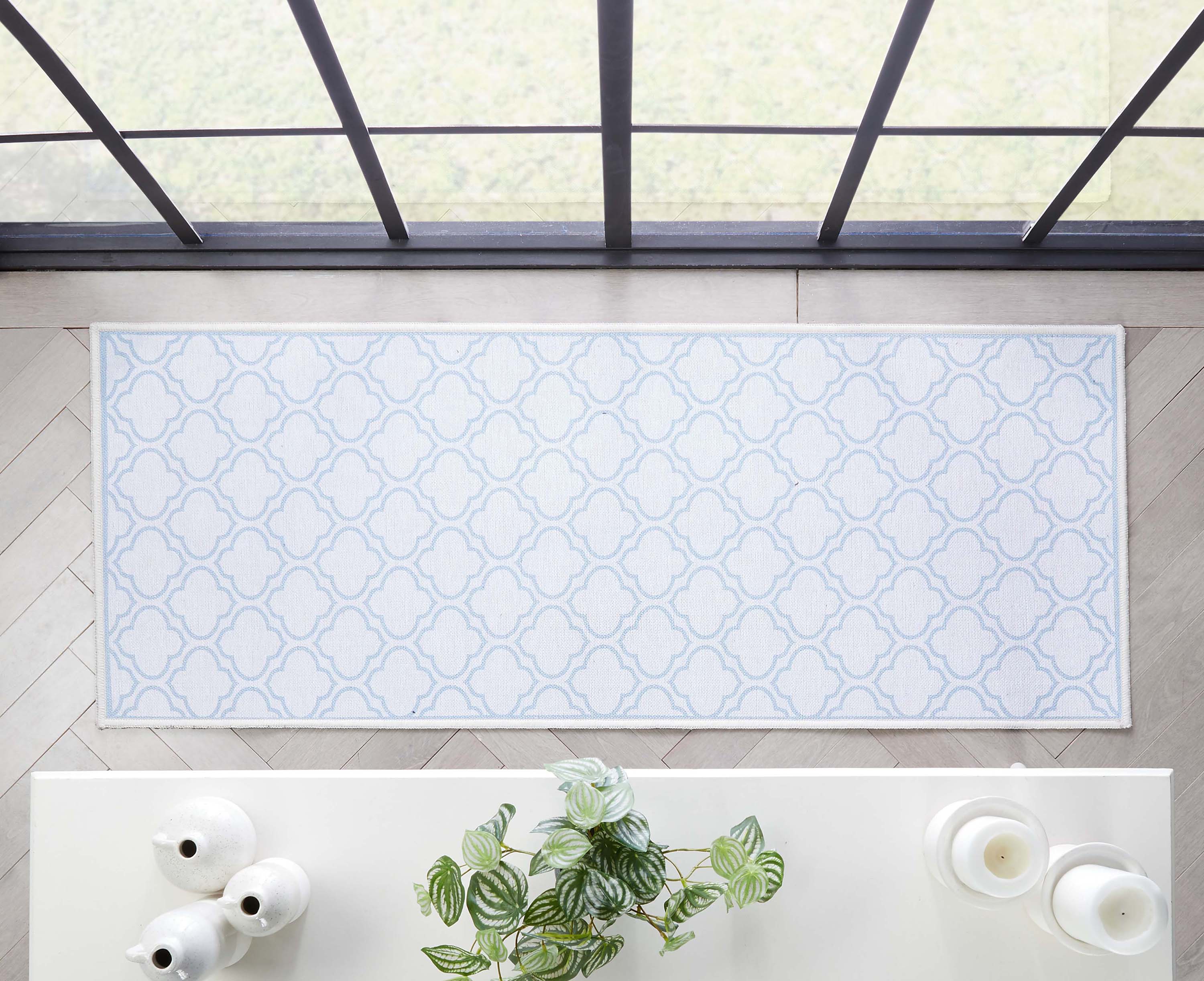Lattice Marokkanischer Spalier-Teppich aus Elfenbein und Hellblau mit Flachgewebe