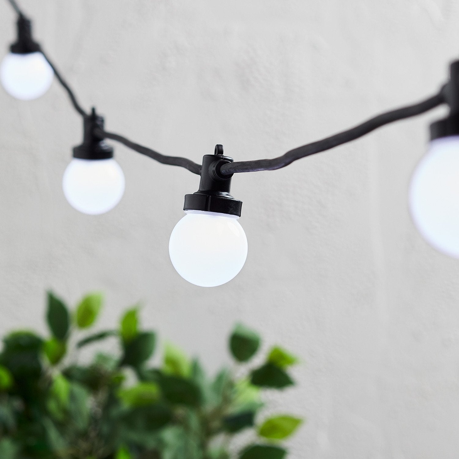 Pro Connect 40m 80 White Connectable Festoon Lights Black Cable