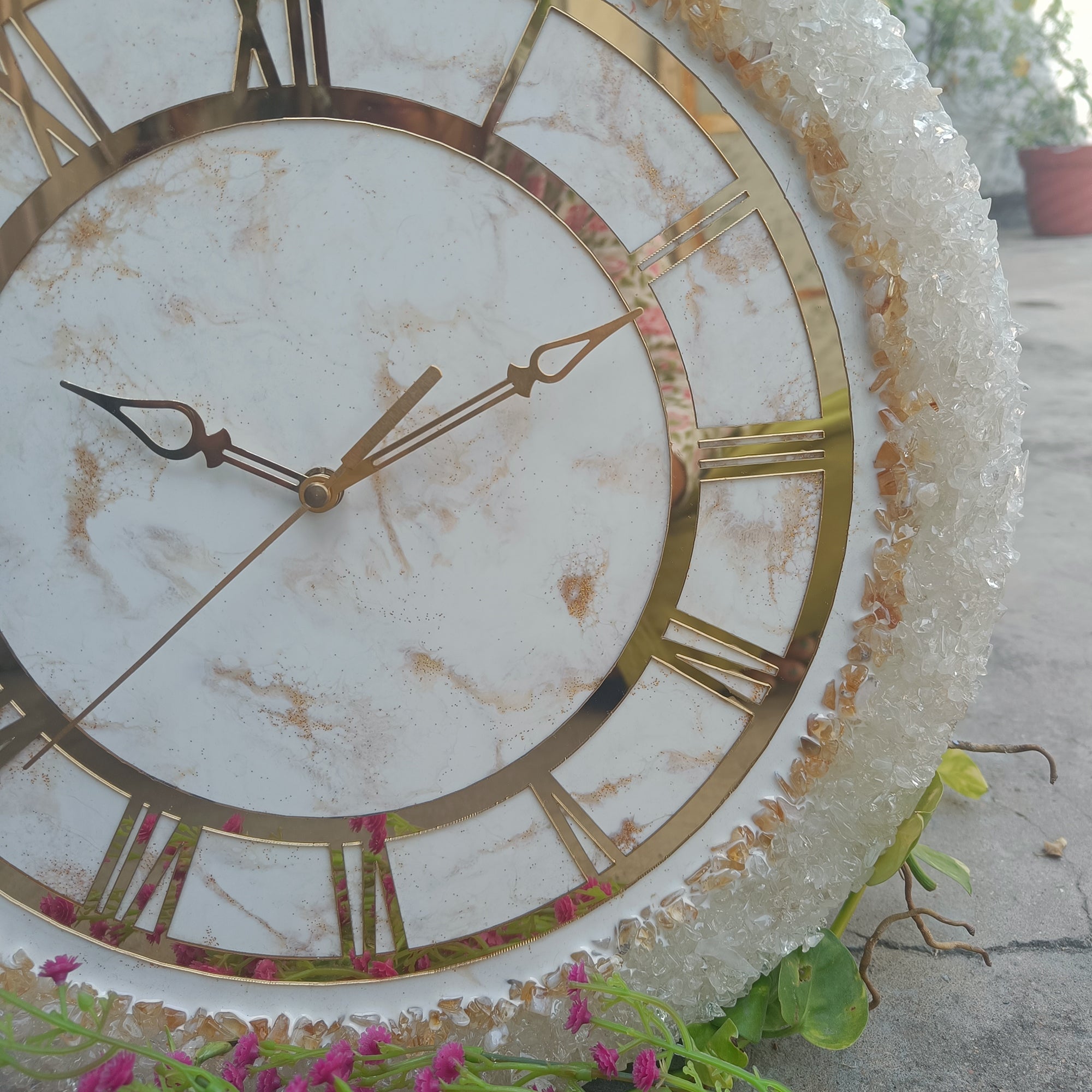 Ultimate White Stone With Gold Color Epoxy Resin Wall Clock