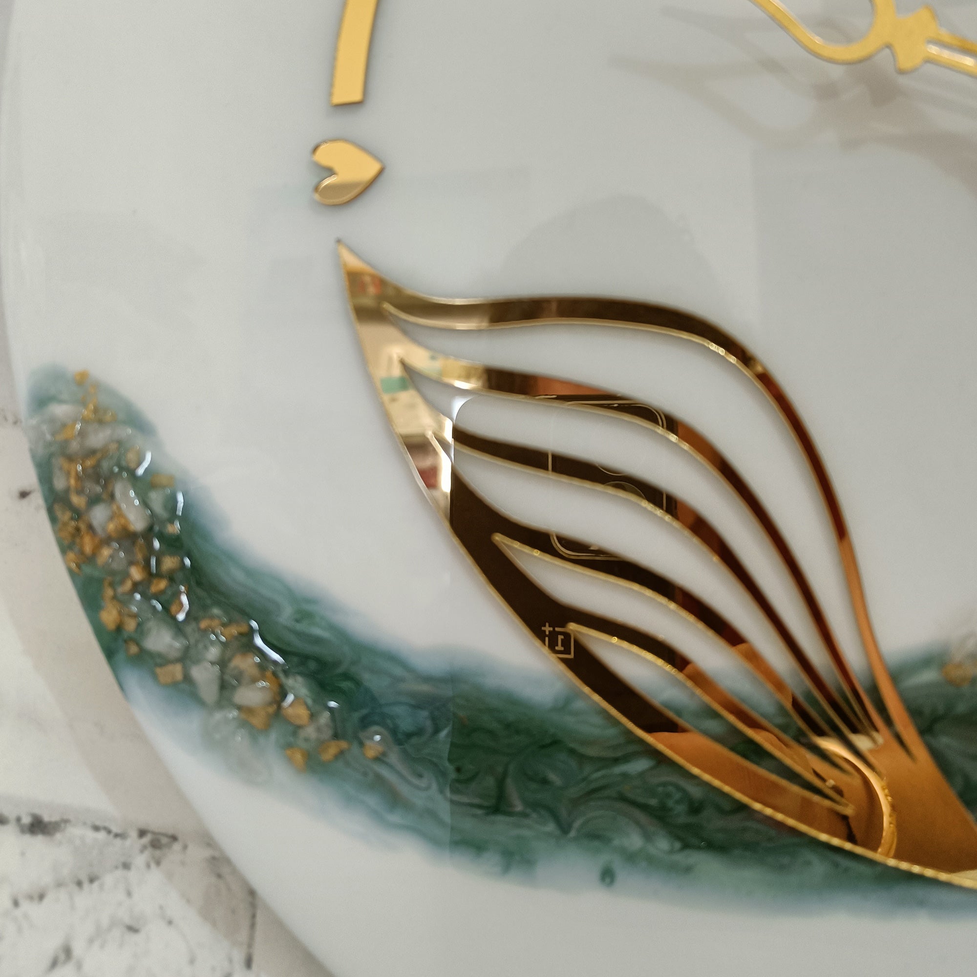 Green White With Stone Epoxy Resin Wall Clock