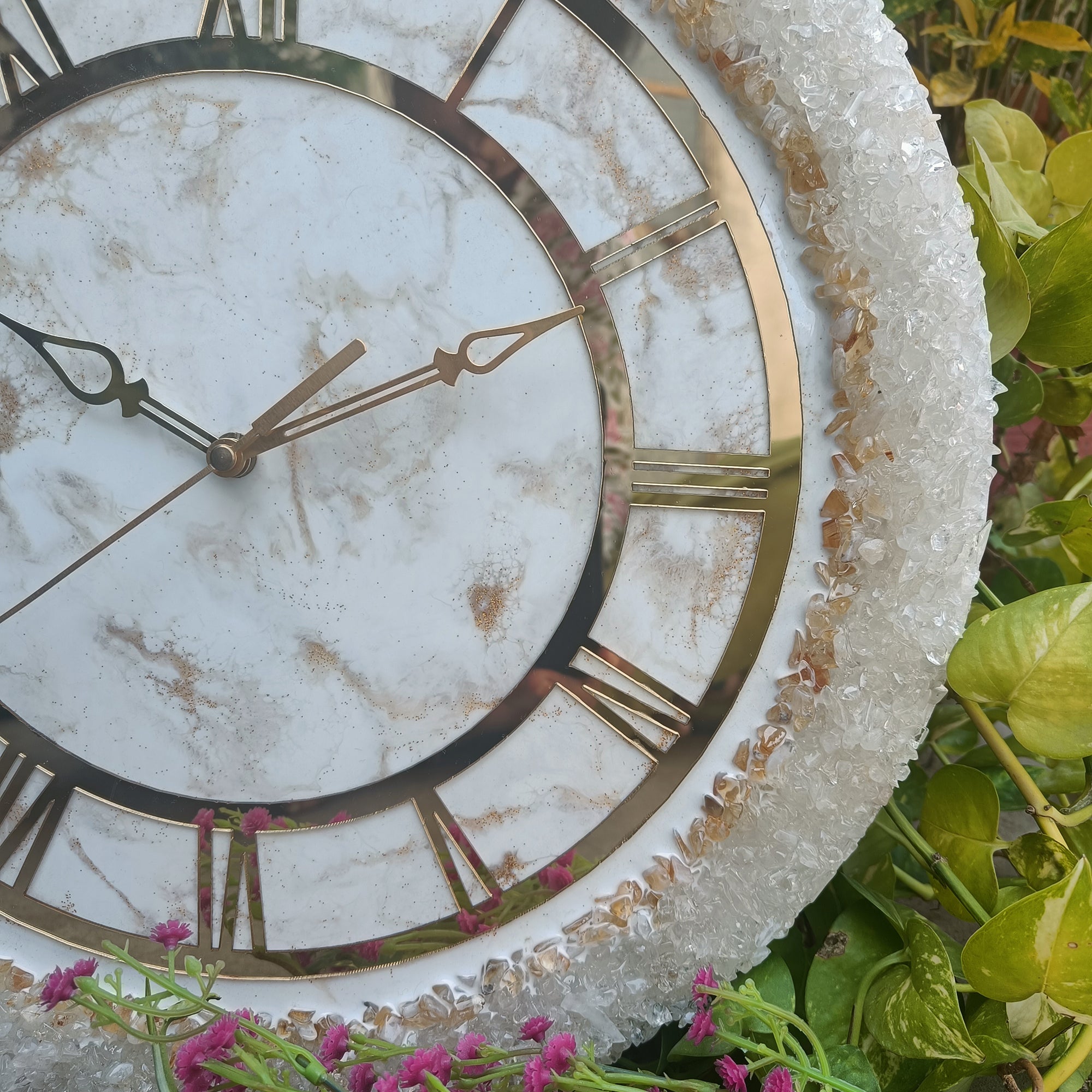 Ultimate White Stone With Gold Color Epoxy Resin Wall Clock