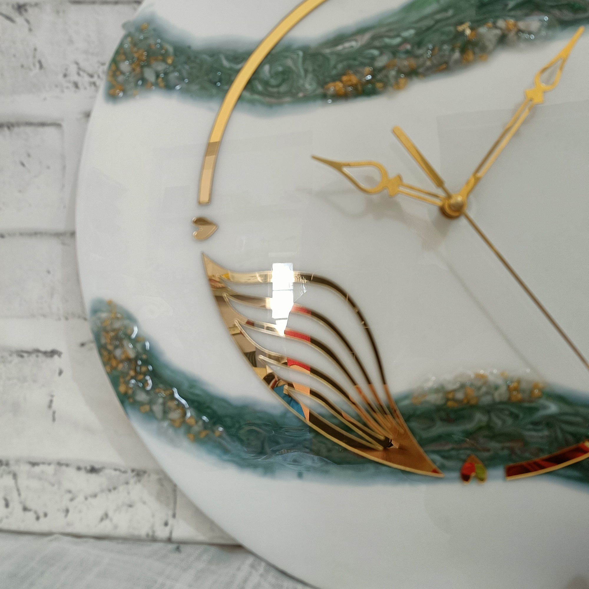 Green White With Stone Epoxy Resin Wall Clock