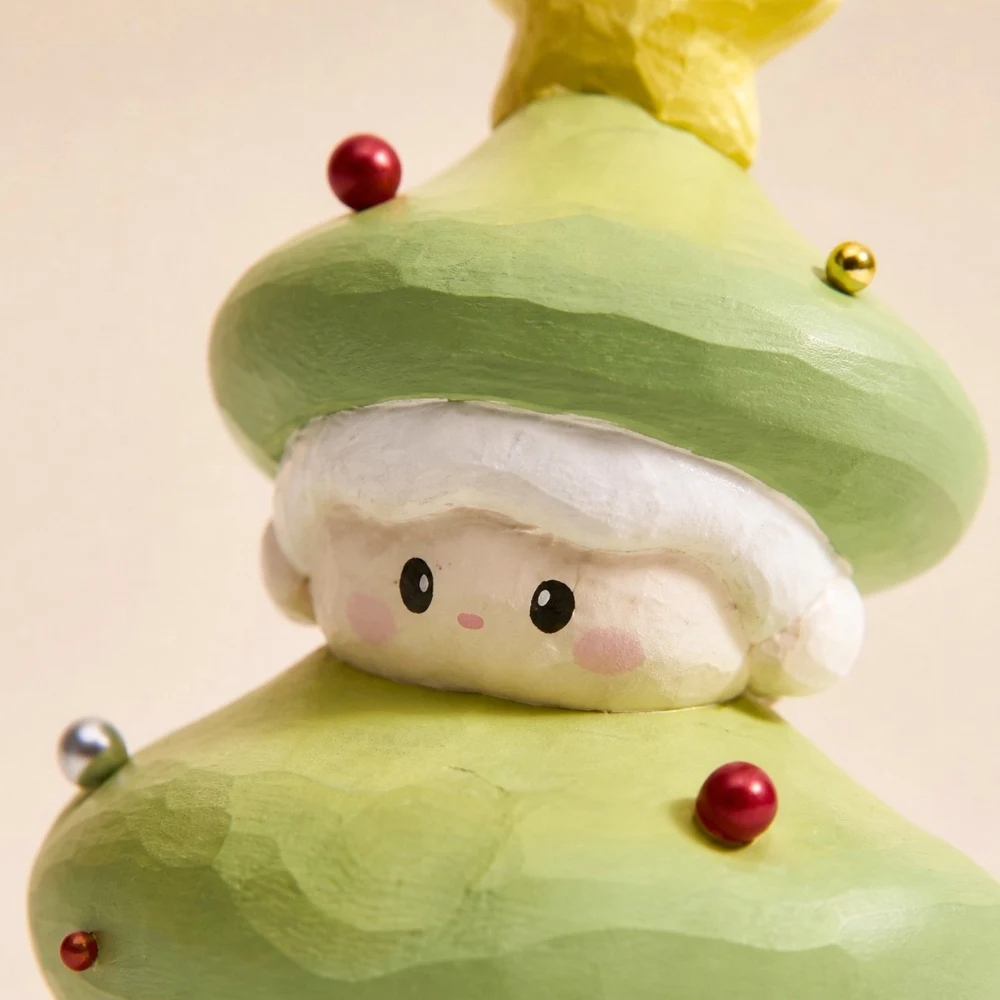 Gros plan sur la texture d'une décoration de sapin de Noël en bois faite à la main