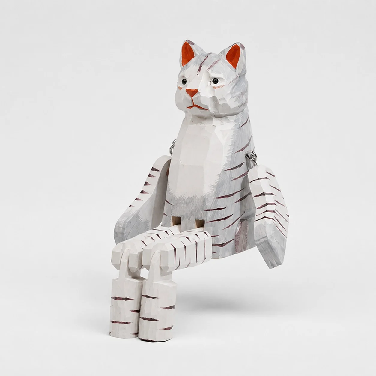 Ornement de chat en bois sculpté à la main