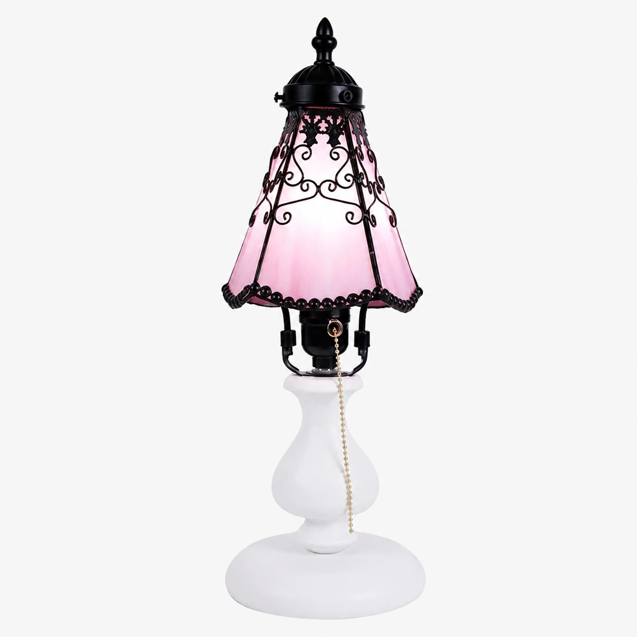 Pink Tiffany-style table lamp