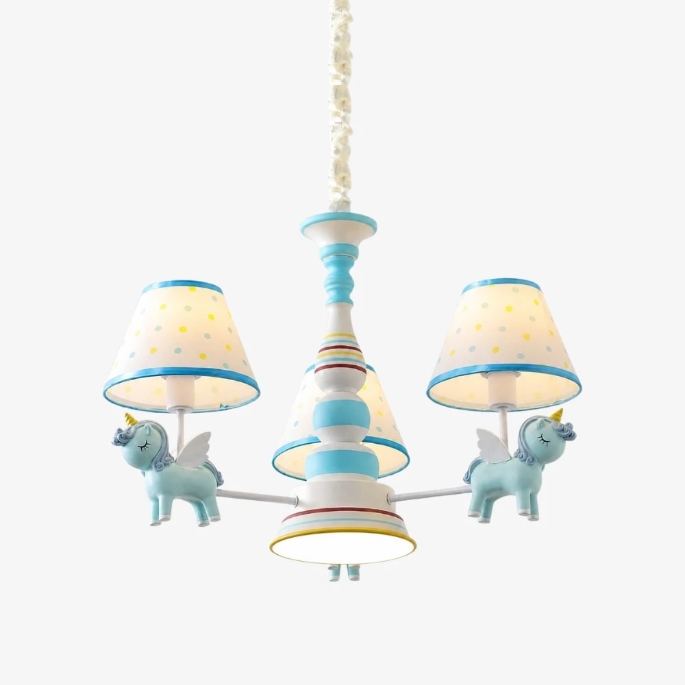 Lustre azul para quarto infantil com três cúpulas de tecido.