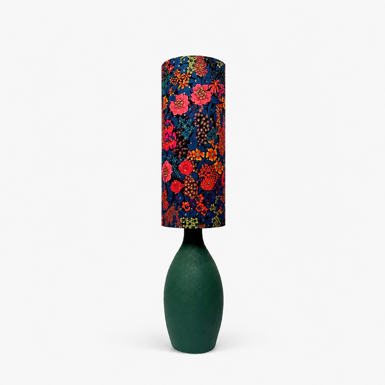 Pozlacená květinová stolní lampa