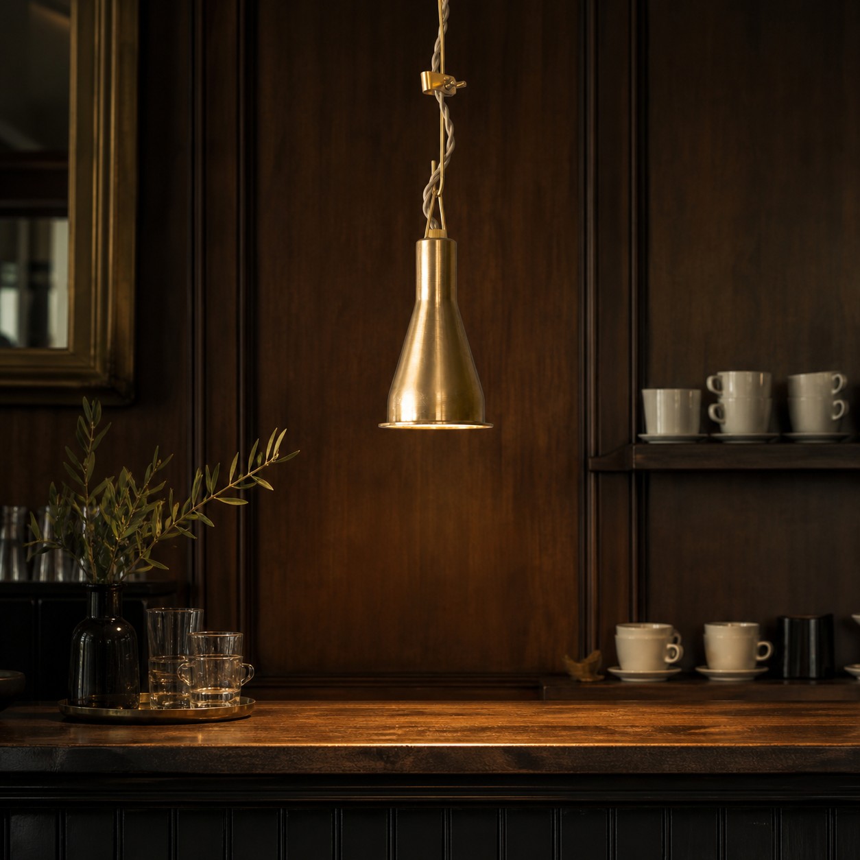 Wood bar / brass finish