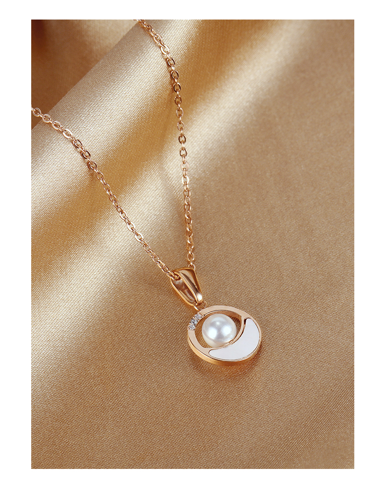 choker necklace
