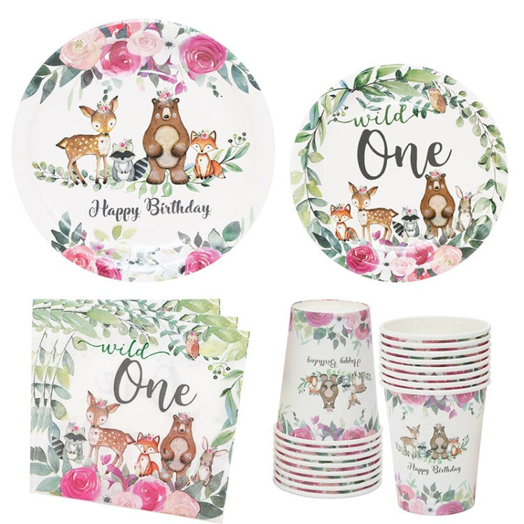Birthday Party Tableware | Woodland | 16 Guests Lite