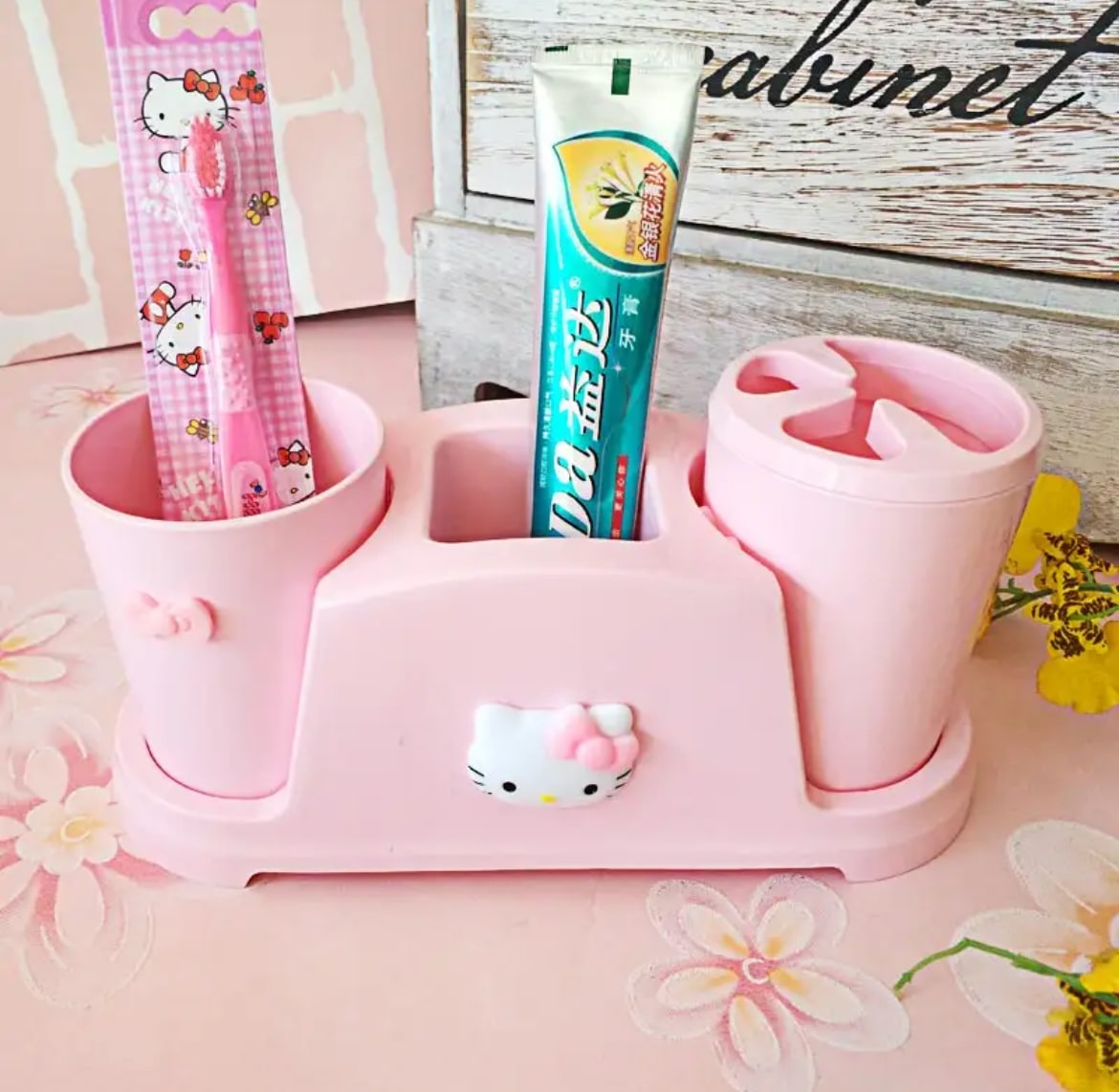 Sanrio Hello Kitty Toothbrush Holder