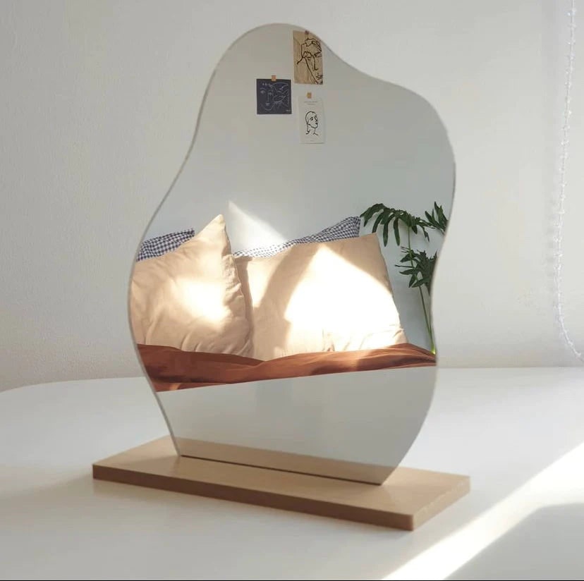 Wavy Mirror