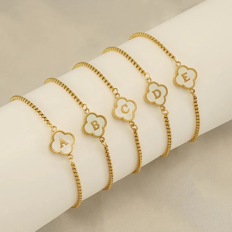 Clover Necklace