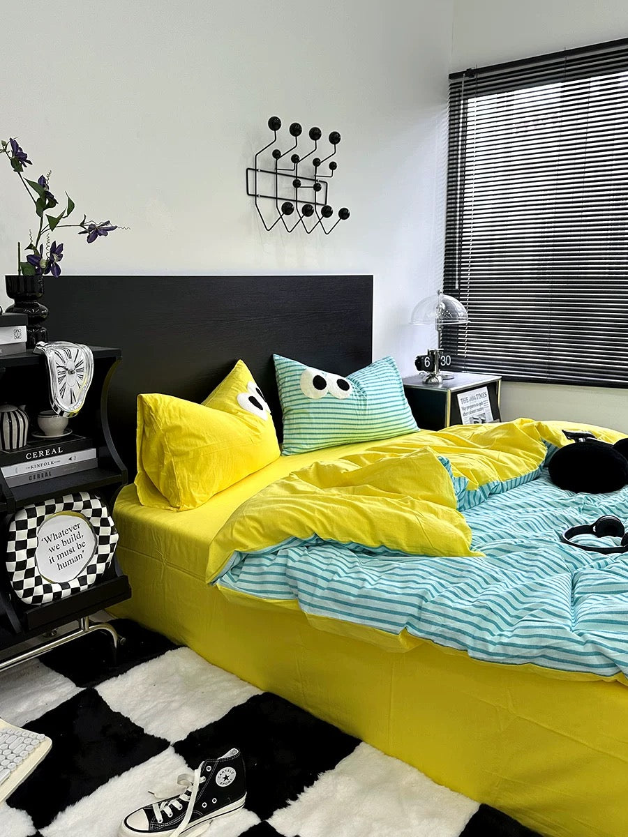 Big Eyes Bedding Set