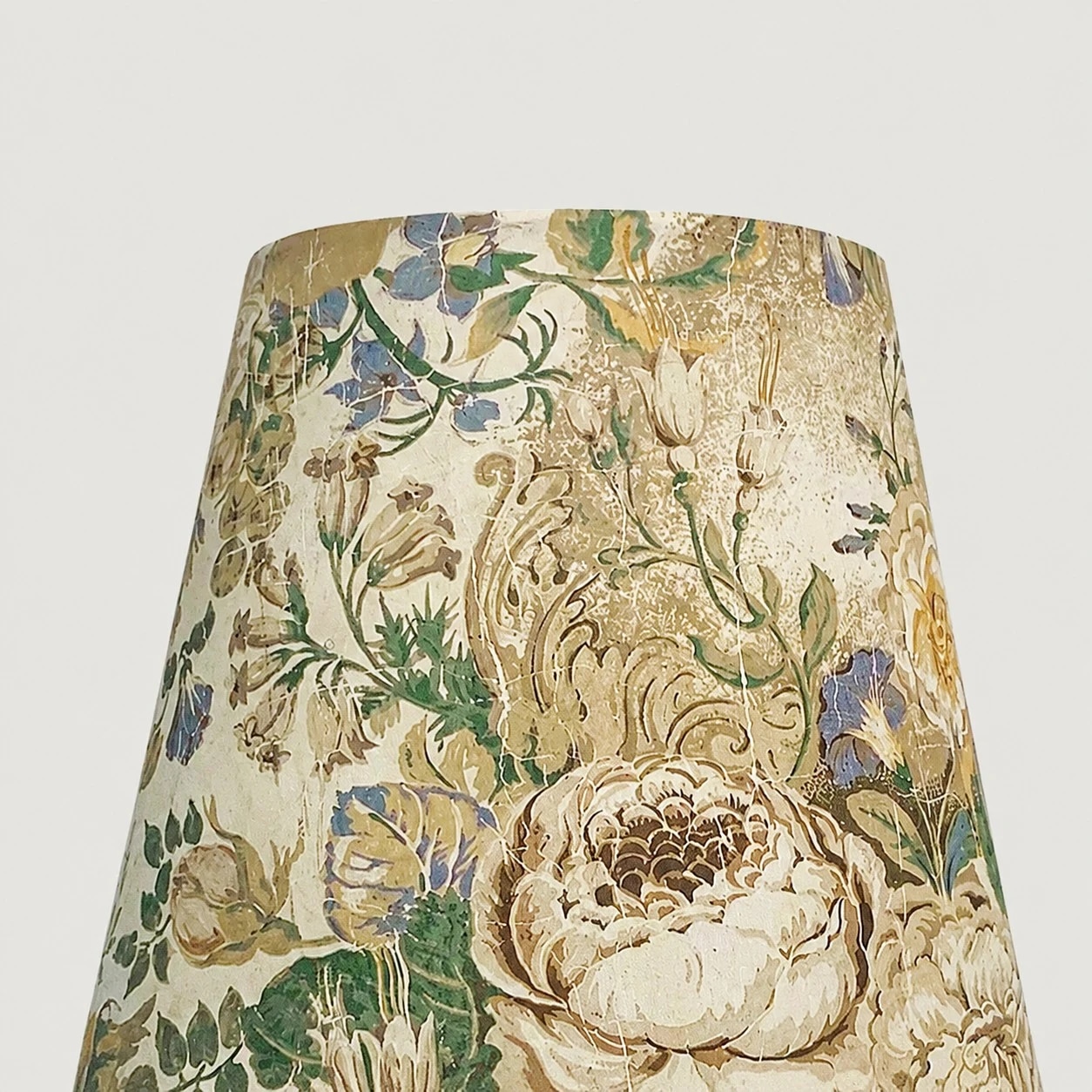 Beige floral fabric shade detail
