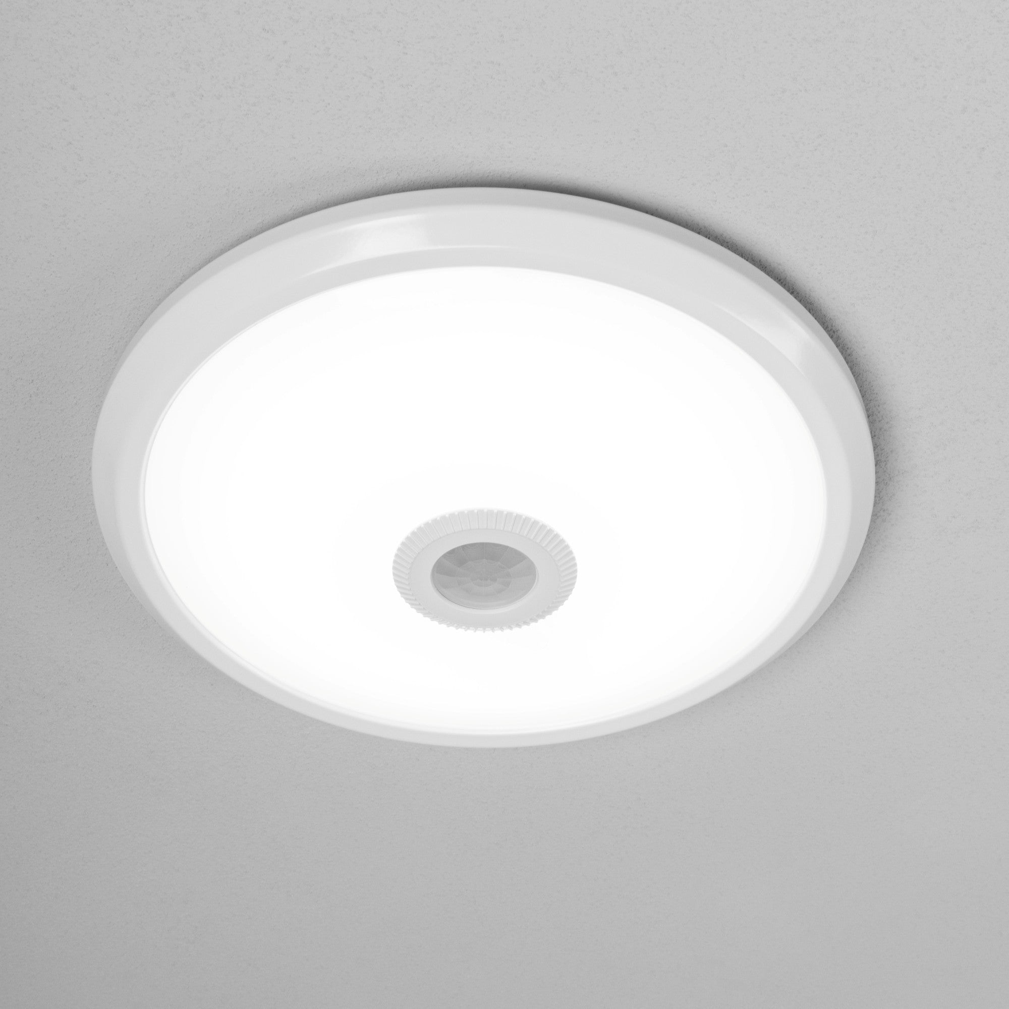 RIZZO White Round Ceiling Light With Motion Sensor